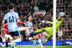 B体育体育网站入口-关于格拉纳达球队损失两名主力中场，备战面临挑战！的信息