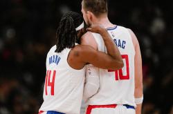 快船双子星联手砍下60分，轻松战胜老鹰的简单介绍