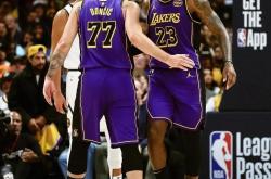 湖人客场胜爵士，继续领跑西部的简单介绍