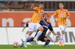 B体育体育在线登录-汉诺威客场告捷，德甲争冠局势稍现曙光的简单介绍