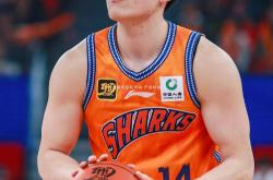 B体育体育app下载地址-马刺队主教练感慨中国男篮年轻球员潜力无限，坚信未来可期的简单介绍