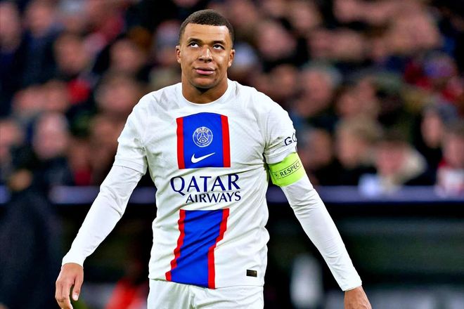 包含巴黎圣日耳曼签下英格兰后卫卡尔-沃克的词条 包含巴黎圣日耳曼签下英格兰后卫卡尔-沃克的词条