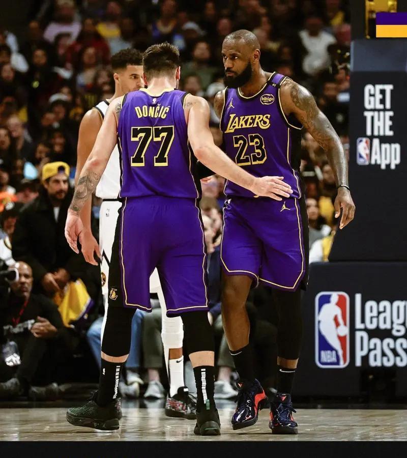 湖人客场胜爵士,继续领跑西部的简单介绍 湖人客场胜爵士,继续领跑西部的简单介绍