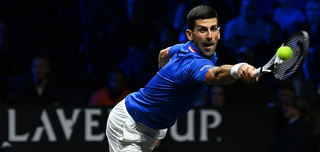 包含都灵客场告捷，保持胜利势头的词条