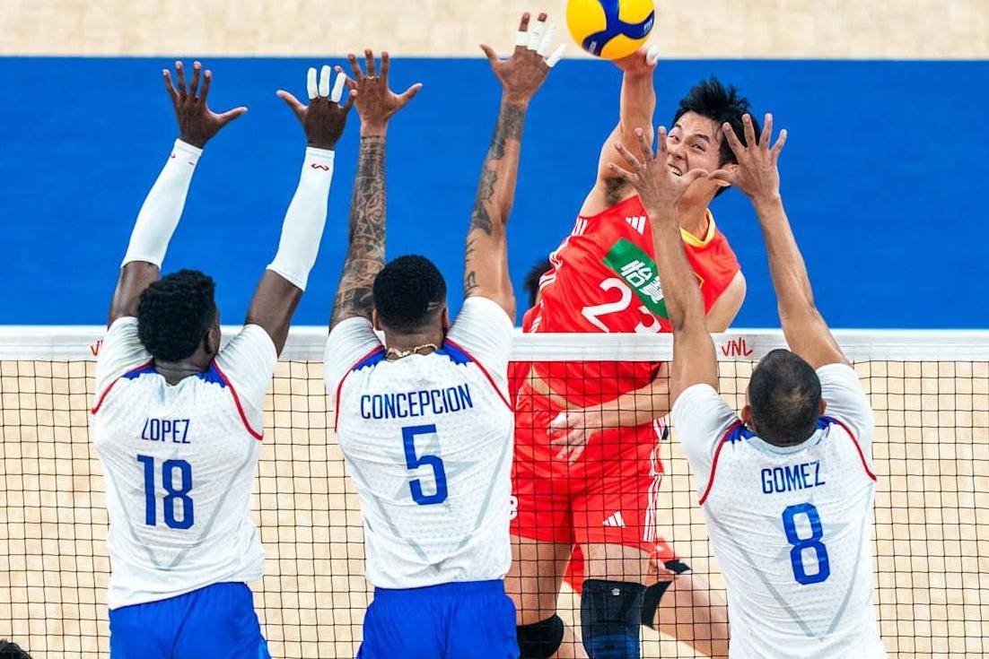 包含锡耶纳主场告负，遭遇保级危机的词条